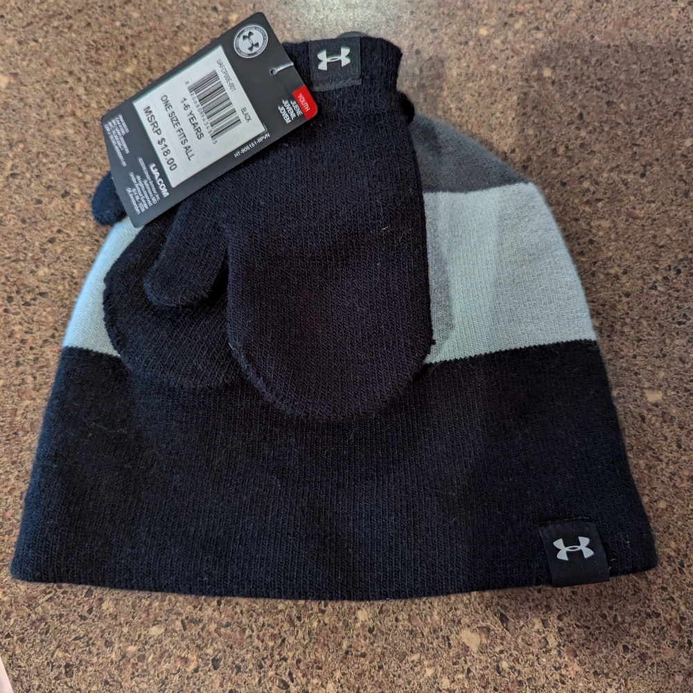Under Armour Hat & Gloves